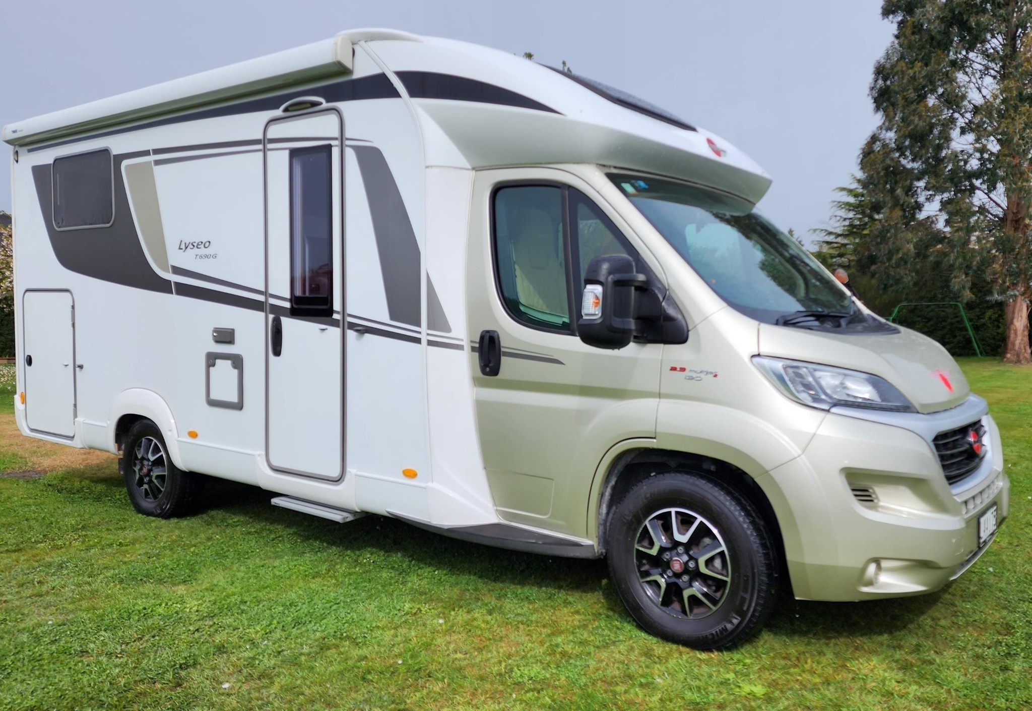 2017 Fiat Ducato Burstner Lyseo T690G