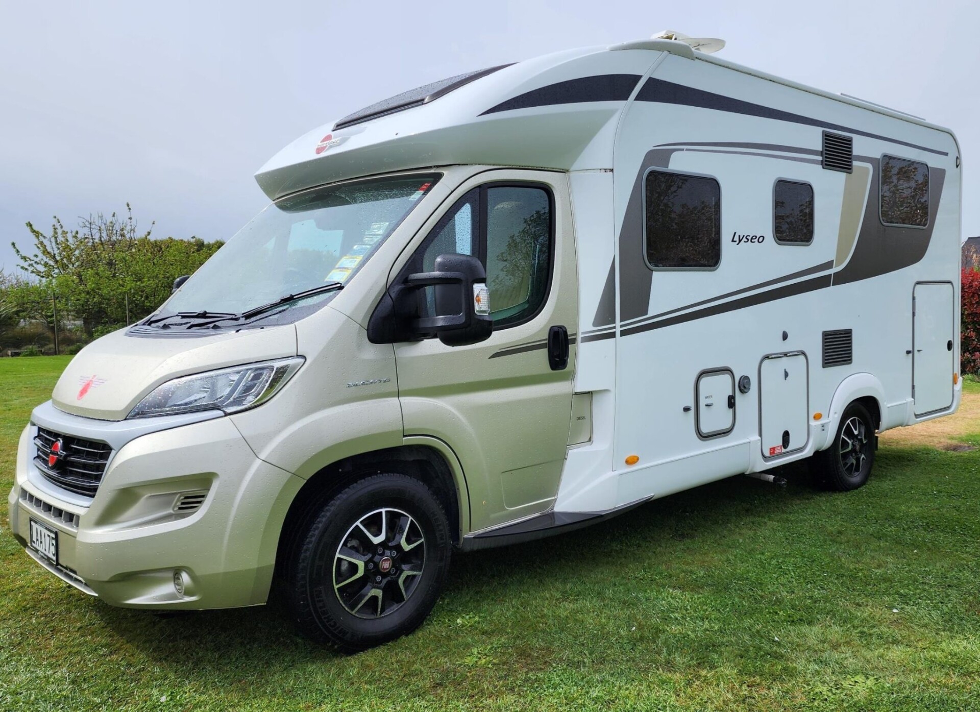 2017 Burstner Lyseo T690G